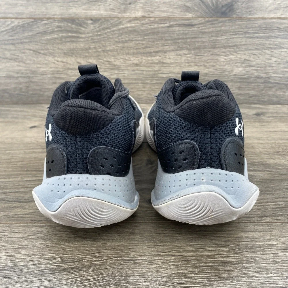 Under Armour Jet '23 Kids Basketball Shoes Size 5Y‎ Black White 3026635